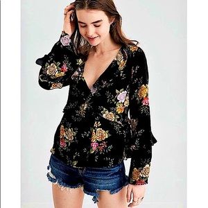 AMERICAN EAGLE | FLORAL RUFFLE COTTAGECORE FESTIVAL BLOUSE
